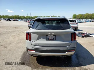 2025 Kia Sorento S z VIN 5XYRL4JC4SG321227, wystawiony jako Copart lot #52421925 z przebiegiem 14 351 mil mil oraz Szkoda całkowita • Salvage title. Historia ofert i sprzedaży dostępna na DreamBid. Obrazek 6.