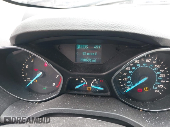 2013 Ford Escape S with VIN 1FMCU0F71DUC06993, listed as a IAAI auction lot 41932626 with 238,691 mi miles. Bid and sale history available at carsss.com. Image 7.