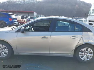 2014 Chevrolet Cruze LS with VIN 1G1PB5SG1E7343312, listed as a IAAI auction lot 40888980 with 80,251 mi miles. Bid and sale history available at carsss.com. Image 14.