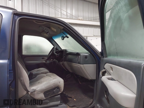2001 Chevrolet Tahoe LT with VIN 1GNEK13T01R120820, listed as a IAAI auction lot 41376969 with Not Provided miles. Bid and sale history available at carsss.com. Image 5.