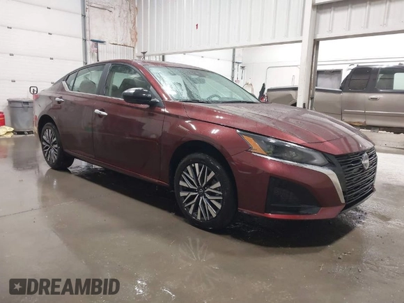 2025 Nissan Altima SV with VIN 1N4BL4DW8SN363079, listed as a IAAI auction lot 42058216 with 1,187 mi miles and . Bid and sale history available at DreamBid. Image 1.