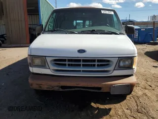 2002 Ford Econoline Cargo with VIN 1FTRE142X2HA55487, listed as a Copart auction lot 52957645 with 270,731 mi miles and Clean Title. Bid and sale history available at carsss.com. Image 5.