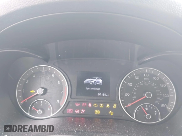 2019 Kia Optima LX with VIN 5XXGT4L31KG349821, listed as a IAAI auction lot 41366118 with 94,181 mi miles. Bid and sale history available at carsss.com. Image 7.