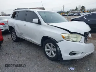 2008 Toyota Highlander z VIN JTEDS41AX82008287, wystawiony jako IAAI lot #41943976 z przebiegiem 84 493 mil mil oraz . Historia ofert i sprzedaży dostępna na DreamBid. Obrazek 1.