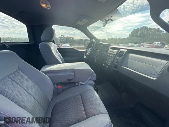 2013 Ford F-150 XL with VIN 1FTMF1CM7DFE09796, listed as a Copart auction lot 86871264 with 67,872 mi miles and Clean title. Bid and sale history available at DreamBid. Image 6.