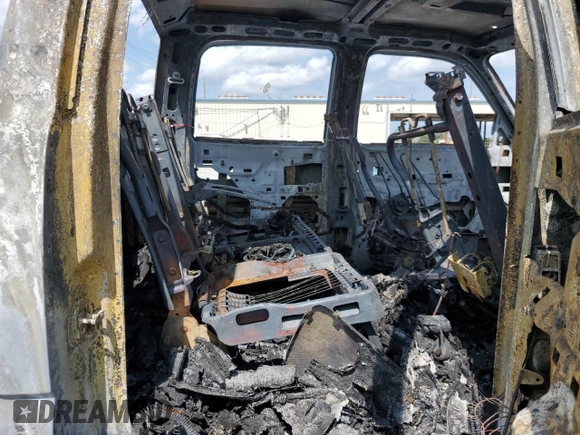 2007 GMC Sierra 3500 SRW Work Trk z VIN 1GTHK33D57F124981, wystawiony jako Copart lot #55975605 z przebiegiem Nie podano mil oraz Nie do naprawy • Non repairable. Historia ofert i sprzedaży dostępna na DreamBid. Obrazek 10.