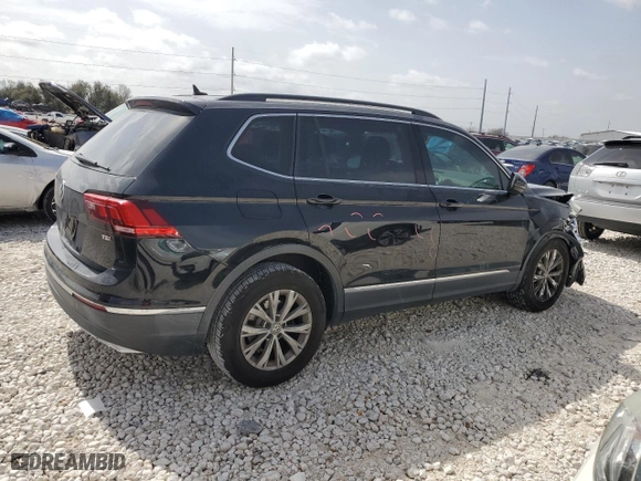 2018 Volkswagen Tiguan SEL with VIN 3VV3B7AX1JM055147, listed as a Copart auction lot 48154705 with 105,097 mi miles and Salvage Title. Bid and sale history available at carsss.com. Image 3.