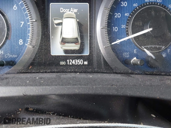 2018 Toyota Sienna XLE Auto Access Seat with VIN 5TDYZ3DC0JS928646, listed as a IAAI auction lot 40179964 with 124,350 mi miles and . Bid and sale history available at DreamBid. Image 7.