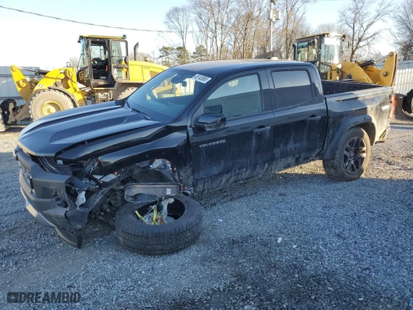 2024 Chevrolet Colorado 4WD Trail Boss with VIN 1GCPTEEK8R1136803, listed as a Copart auction lot 45145865 with 12,601 mi miles and Salvage Title. Bid and sale history available at carsss.com. Image 1.