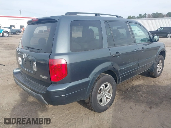 2004 Honda Pilot EX with VIN 2HKYF184X4H590442, listed as a IAAI auction lot 40968680 with 224,892 mi miles. Bid and sale history available at carsss.com. Image 4.