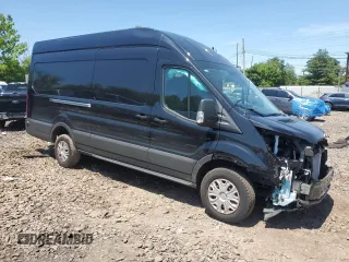 2024 Ford Transit Cargo z VIN 1FTBW3X81RKB79008, wystawiony jako Copart lot #58158005 z przebiegiem Nie podano mil oraz Szkoda całkowita • Salvage title. Historia ofert i sprzedaży dostępna na DreamBid. Obrazek 4.