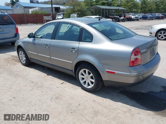 2004 Volkswagen Passat GLS z VIN WVWPD63BX4P205115, wystawiony jako IAAI lot #42039738 z przebiegiem 195 817 mil mil oraz . Historia ofert i sprzedaży dostępna na DreamBid. Obrazek 3.