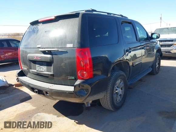 2008 GMC Yukon SLT w/4SB with VIN 1GKFK13038J238439, listed as a IAAI auction lot 41520274 with 265,855 mi miles. Bid and sale history available at carsss.com. Image 4.