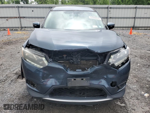 2014 Nissan Rogue S z VIN 5N1AT2MV9EC774312, wystawiony jako Copart lot #57080575 z przebiegiem 131 760 mil mil oraz Szkoda całkowita • Salvage title. Historia ofert i sprzedaży dostępna na DreamBid. Obrazek 5.