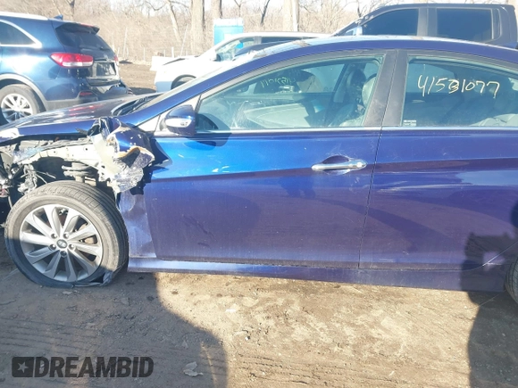 2014 Hyundai Sonata SE with VIN 5NPEC4AC6EH839254, listed as a IAAI auction lot 41531077 with 190,000 mi miles and . Bid and sale history available at DreamBid. Image 15.