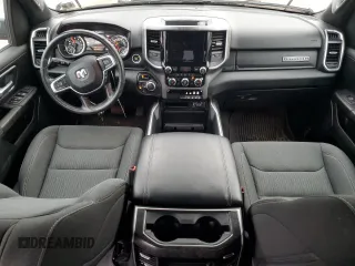 2022 Ram 1500 Big Horn z VIN 1C6RRFFG9NN402461, wystawiony jako Copart lot #45080115 z przebiegiem 34 011 mil mil oraz Szkoda całkowita • Salvage title. Historia ofert i sprzedaży dostępna na DreamBid. Obrazek 8.
