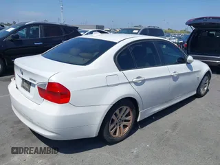 2007 BMW 3 Series 328i z VIN WBAVC53587FZ78266, wystawiony jako IAAI lot #42508267 z przebiegiem 138 366 mil mil oraz . Historia ofert i sprzedaży dostępna na DreamBid. Obrazek 4.