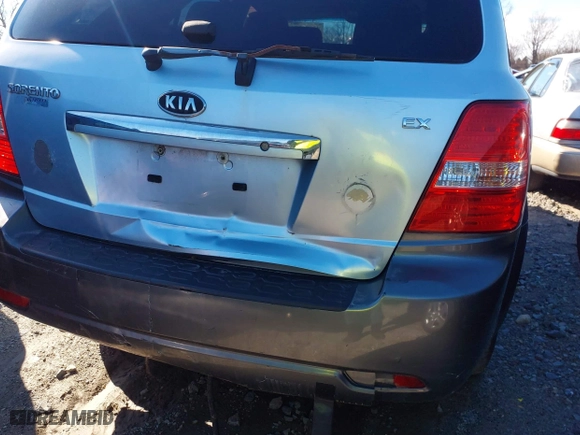 2007 Kia Sorento EX with VIN KNDJC736875720812, listed as a IAAI auction lot 41524274 with 140,051 mi miles. Bid and sale history available at carsss.com. Image 13.