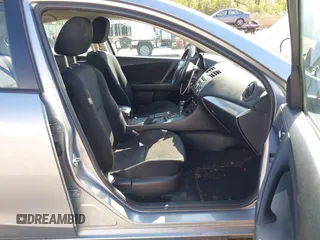 2013 Mazda Mazda3 i Sport with VIN JM1BL1U82D1709356, listed as a IAAI auction lot 42065418 with 122,622 mi miles. Bid and sale history available at carsss.com. Image 5.