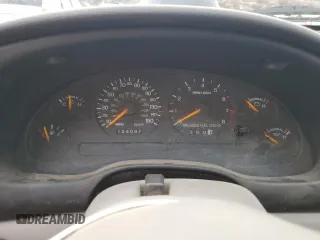 1998 Ford Mustang GT z VIN 1FAFP45X6WF186450, wystawiony jako Copart lot #45398475 z przebiegiem 124 697 mil mil oraz Szkoda całkowita • Salvage title. Historia ofert i sprzedaży dostępna na DreamBid. Obrazek 9.