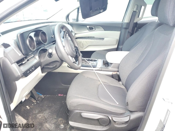 2024 Kia Carnival LX with VIN KNDNB5H32R6371246, listed as a Copart auction lot 74049434 with 28,309 mi miles and Salvage Title. Bid and sale history available at carsss.com. Image 7.