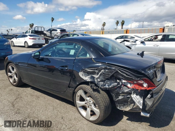 2012 Mercedes-Benz SLK 350 z VIN WDDPK5HA1CF033101, wystawiony jako Copart lot #49170935 z przebiegiem 46 342 mil mil oraz Szkoda całkowita • Salvage title. Historia ofert i sprzedaży dostępna na DreamBid. Obrazek 2.