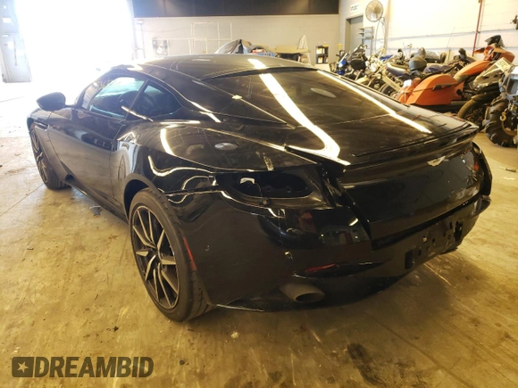 2017 Aston Martin DB11 z VIN SCFRMFAV9HGL02951, wystawiony jako Copart lot #53633992 z przebiegiem 28 066 mil mil oraz . Historia ofert i sprzedaży dostępna na DreamBid. Obrazek 3.