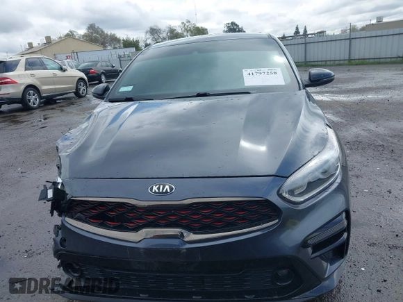 2021 Kia Forte GT-Line with VIN 3KPF34AD4ME268945, listed as a IAAI auction lot 41797258 with 39,232 mi miles. Bid and sale history available at carsss.com. Image 13.