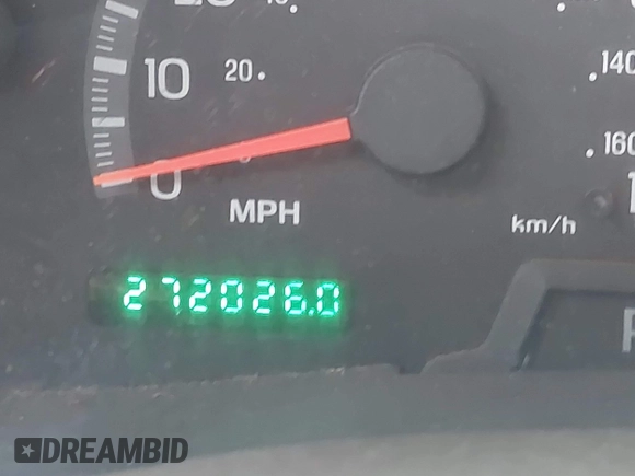 2001 Ford F-150 XL with VIN 2FTRX07W31CA59129, listed as a IAAI auction lot 41349352 with 272,026 mi miles. Bid and sale history available at carsss.com. Image 7.