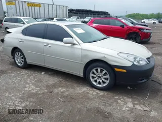 2002 Lexus ES 300 with VIN JTHBF30G920049575, listed as a IAAI auction lot 42509960 with 211,269 mi miles and . Bid and sale history available at DreamBid. Image 1.