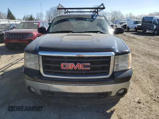 2008 GMC Sierra 1500 SLE1 z VIN 1GTEK19C58Z322675, wystawiony jako Copart lot #50460095 z przebiegiem 232 286 mil mil oraz Czysty tytuł • Clean title. Historia ofert i sprzedaży dostępna na DreamBid. Obrazek 5.