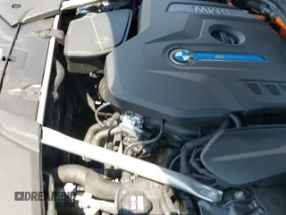 2019 BMW 5 Series 530e с VIN WBAJA9C59KB253996, выставлен на аукционе IAAI как лот 42889256 с пробегом 83 541 миль миль и . История ставок и продаж доступна на DreamBid. Изображение 20.