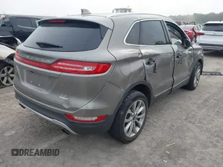 2016 Lincoln MKC Select with VIN 5LMCJ2C97GUJ30711, listed as a IAAI auction lot 42501763 with 118,430 mi miles and . Bid and sale history available at DreamBid. Image 4.