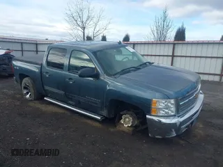 2012 Chevrolet Silverado 1500 LT with VIN 1GCPKSE74CF123098, listed as a IAAI auction lot 41852132 with 146,463 mi miles and . Bid and sale history available at DreamBid. Image 1.