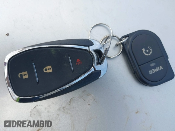2020 Chevrolet Equinox LT z VIN 2GNAXKEV3L6109751, wystawiony jako IAAI lot #41709902 z przebiegiem 129 468 mil mil oraz . Historia ofert i sprzedaży dostępna na DreamBid. Obrazek 11.