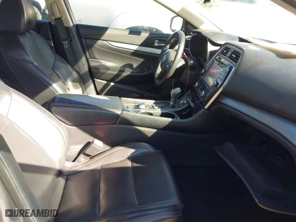 2018 Nissan Maxima SL with VIN 1N4AA6AP2JC387155, listed as a IAAI auction lot 41642025 with 125,621 mi miles. Bid and sale history available at carsss.com. Image 5.