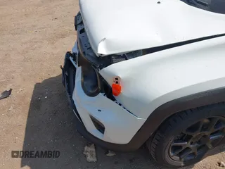 2020 Jeep Renegade Latitude with VIN ZACNJABB7LPL02453, listed as a IAAI auction lot 42276414 with 52,733 mi miles and . Bid and sale history available at DreamBid. Image 18.