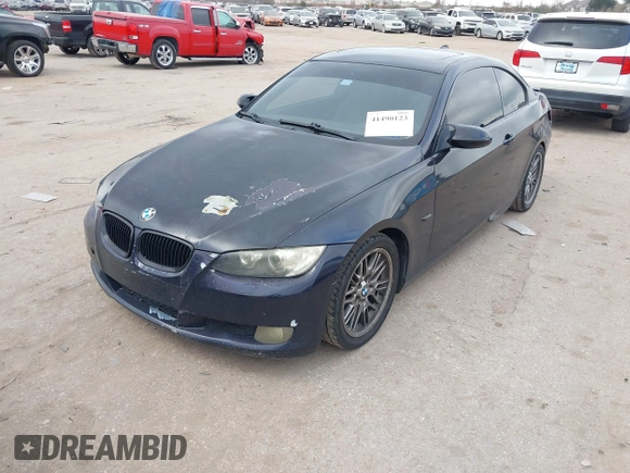 2008 BMW 3 Series 328i with VIN WBAWB33558P133561, listed as a IAAI auction lot 41490123 with 152,677 mi miles. Bid and sale history available at carsss.com. Image 2.