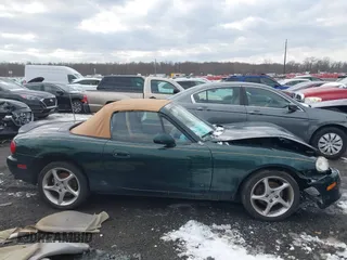 2001 Mazda MX-5 Miata z VIN JM1NB353510216609, wystawiony jako IAAI lot #41298866 z przebiegiem 183 388 mil mil oraz . Historia ofert i sprzedaży dostępna na DreamBid. Obrazek 13.