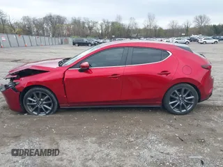2020 Mazda 3 with VIN JM1BPBLM0L1158190, listed as a IAAI auction lot 42043635 with 68,017 mi miles and . Bid and sale history available at DreamBid. Image 15.