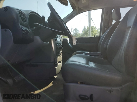 2006 Dodge Grand Caravan SXT z VIN 2D4GP44L06R699332, wystawiony jako Copart lot #58995465 z przebiegiem 55 324 mil mil oraz Szkoda całkowita • Salvage title. Historia ofert i sprzedaży dostępna na DreamBid. Obrazek 7.