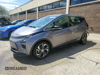 2023 Chevrolet Bolt EV 2LT z VIN 1G1FX6S03P4191947, wystawiony jako Copart lot #55965675 z przebiegiem 28 450 mil mil oraz Nie do naprawy. Historia ofert i sprzedaży dostępna na DreamBid. Obrazek 1.