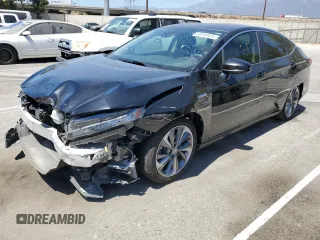 2020 Honda Clarity Plug-In Hybrid with VIN JHMZC5F13LC002225, listed as a Copart auction lot 68190924 with 77,871 mi miles and Salvage Title. Bid and sale history available at carsss.com. Image 1.