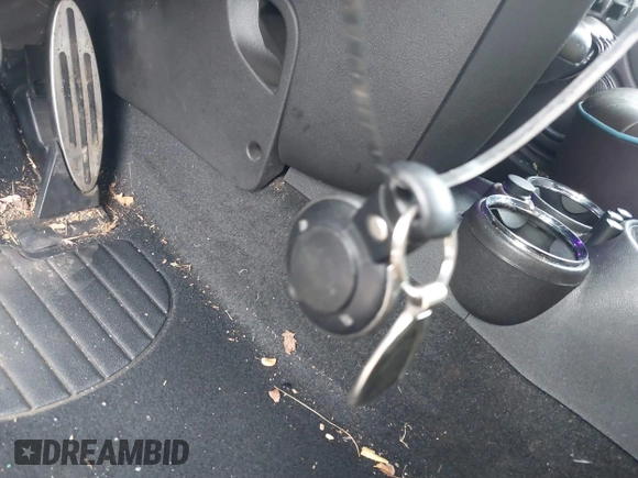 2013 MINI Convertible S with VIN WMWZP3C54DT297304, listed as a IAAI auction lot 41377572 with 101,991 mi miles and . Bid and sale history available at DreamBid. Image 11.