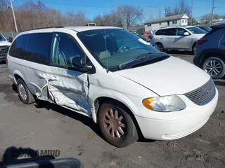 2003 Chrysler Town & Country LX with VIN 2C4GP44LX3R380741, listed as a IAAI auction lot 40833663 with 102,539 mi miles and . Bid and sale history available at DreamBid. Image 1.