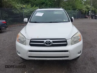 2008 Toyota RAV4 Ltd with VIN JTMBD31V085181155, listed as a IAAI auction lot 42194571 with 164,764 mi miles. Bid and sale history available at carsss.com. Image 6.