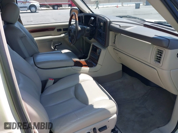 2004 Cadillac Escalade with VIN 1GYEK63N54R122875, listed as a IAAI auction lot 42736386 with 143,422 mi miles and . Bid and sale history available at DreamBid. Image 5.