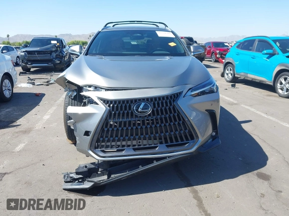 2024 Lexus NX 350 Premium z VIN 2T2GGCEZ3RC049310, wystawiony jako IAAI lot #42551581 z przebiegiem 12 938 mil mil oraz . Historia ofert i sprzedaży dostępna na DreamBid. Obrazek 12.