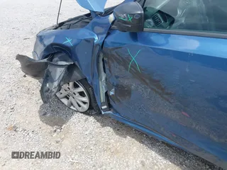 2015 Volkswagen Jetta SE с VIN 3VWD17AJ3FM231847, выставлен на аукционе IAAI как лот 42606494 с пробегом 195 730 миль миль и . История ставок и продаж доступна на DreamBid. Изображение 6.
