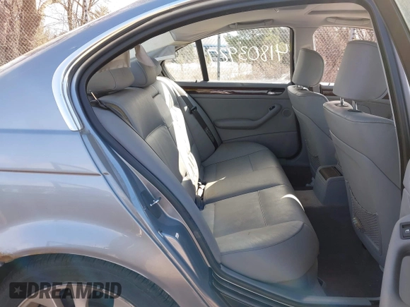 2005 BMW 3 Series 330xi with VIN WBAEW534X5PN38376, listed as a IAAI auction lot 41803927 with 173,769 mi miles and . Bid and sale history available at DreamBid. Image 8.